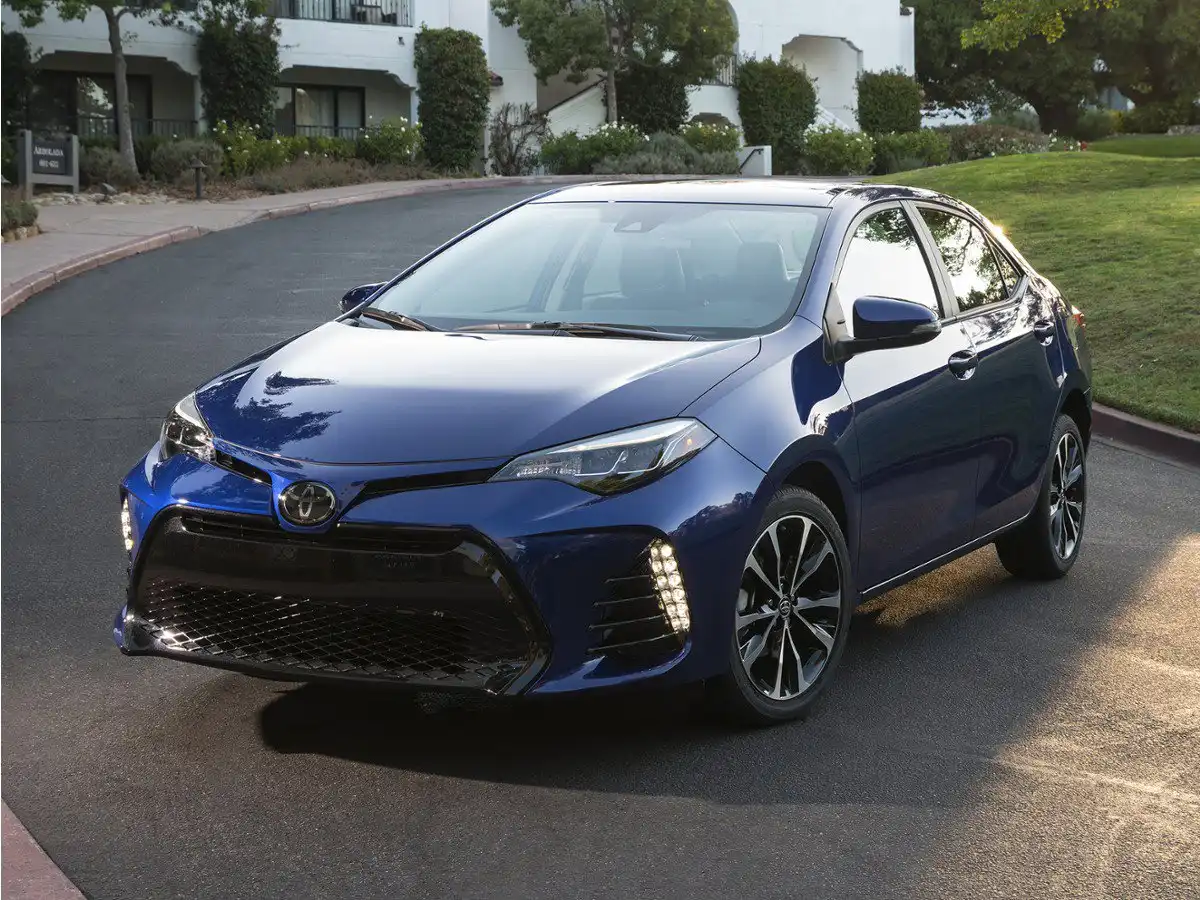 2019 Toyota Corolla SE AT's photo