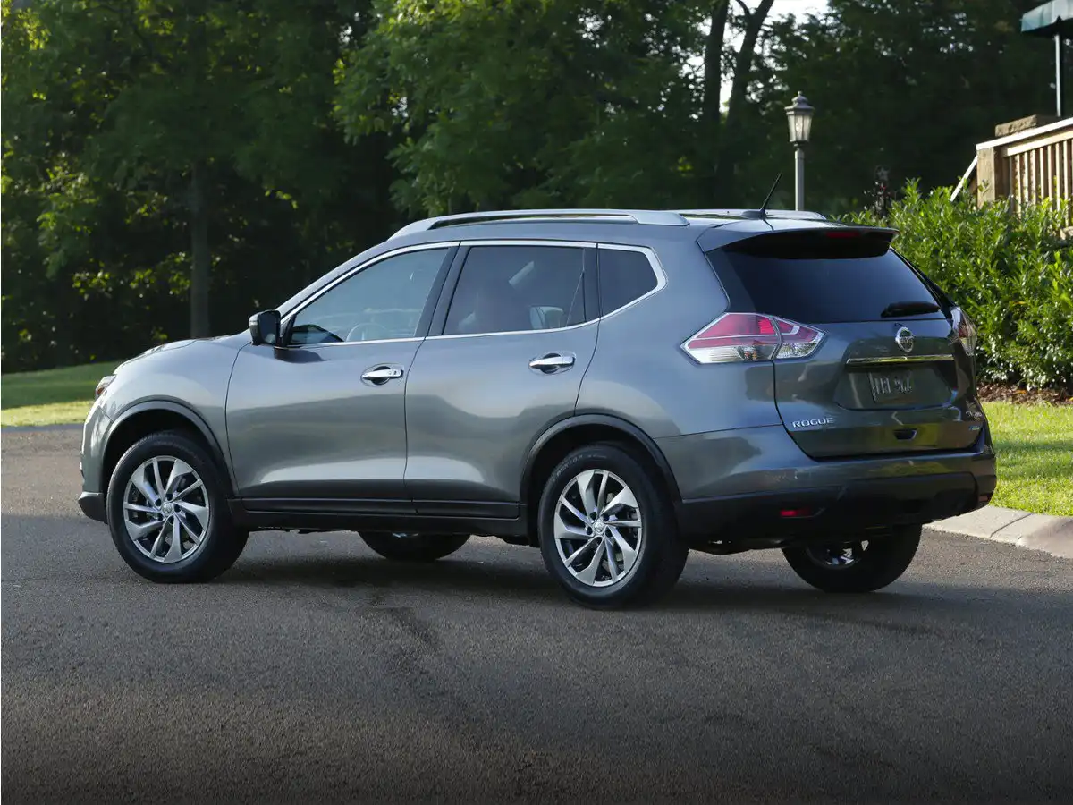 2015 Nissan Rogue SV AWD's photo