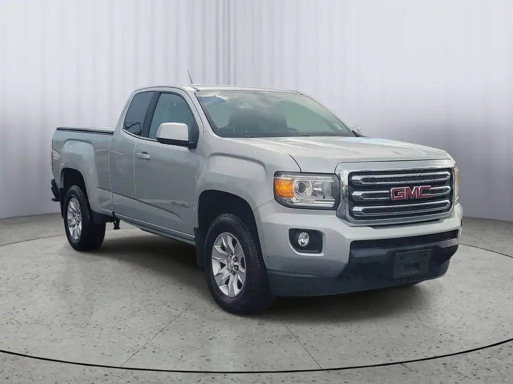 2017 GMC Canyon 4WD SLE Extended Cab's photo