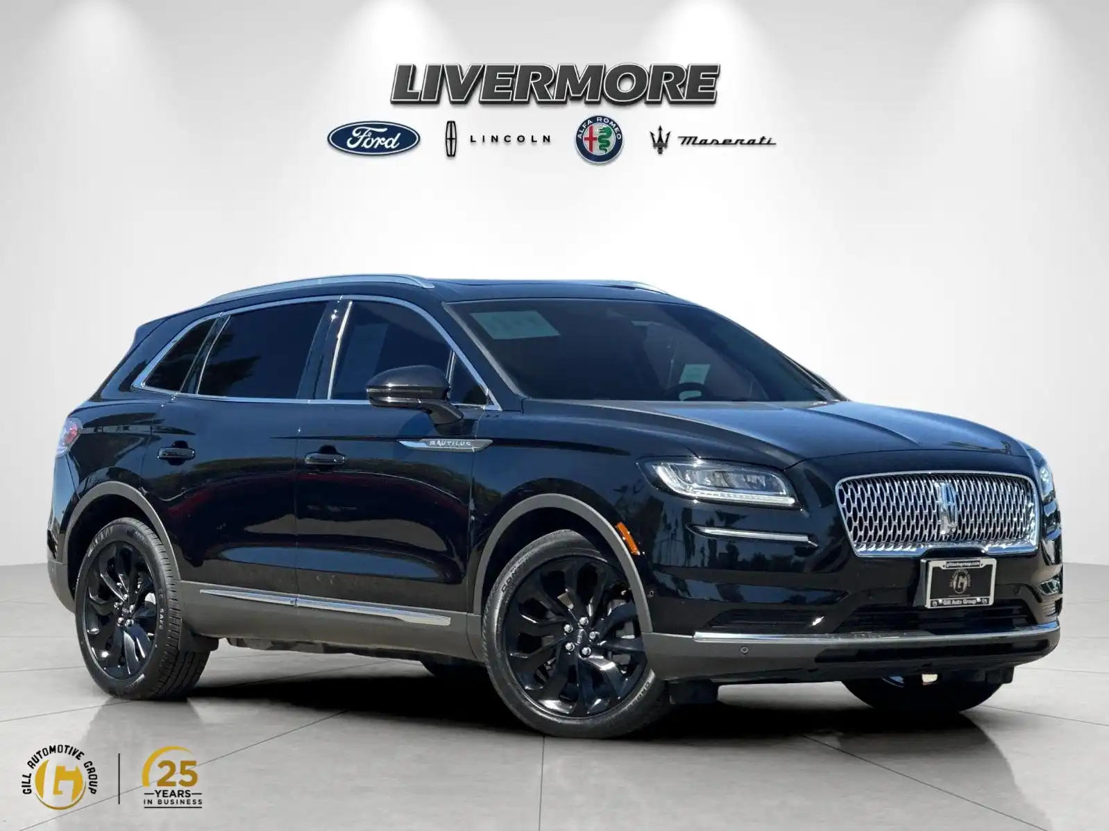 2023 Lincoln Nautilus Reserve FWD's photo