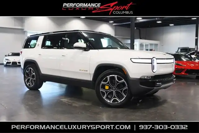 2022 Rivian R1S Launch Edition's photo