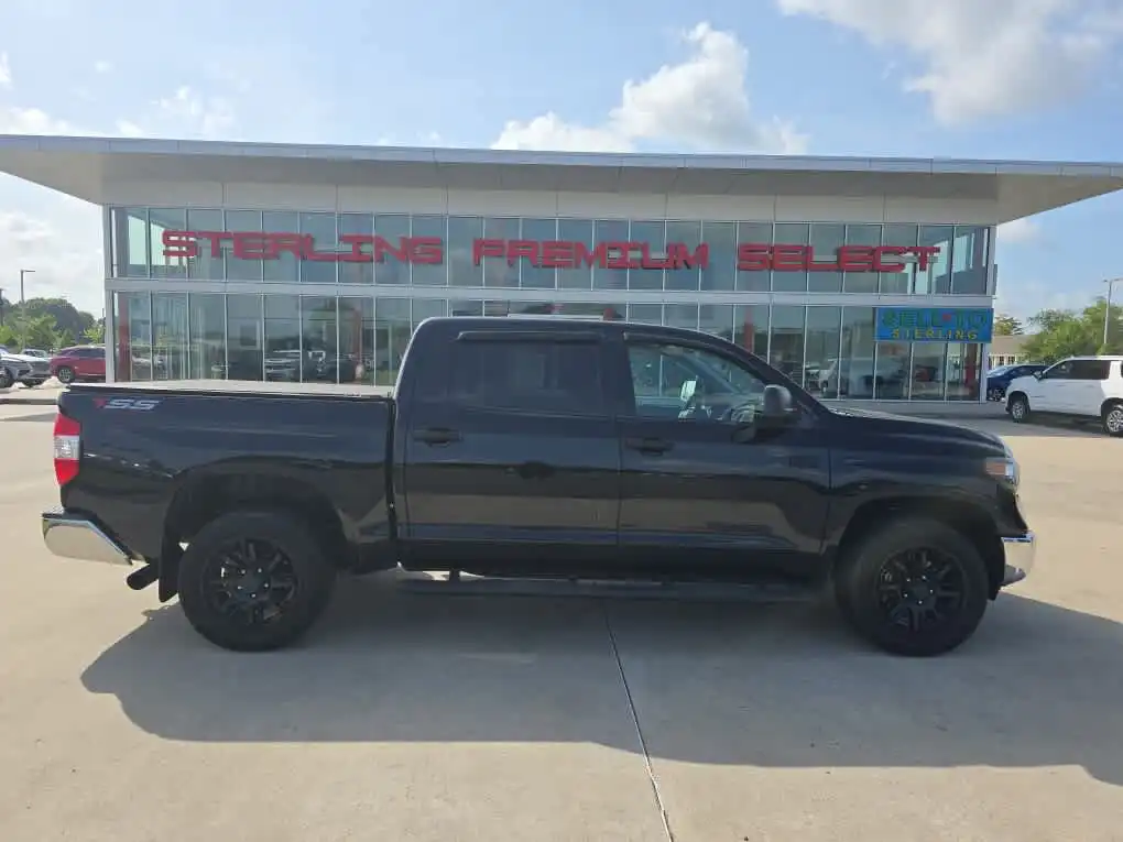 2021 Toyota Tundra SR5 5.7L Crew Max Short Bed's photo