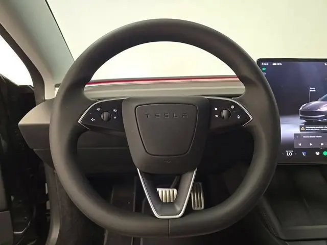 2024 Tesla Model 3 Performance photo 5
