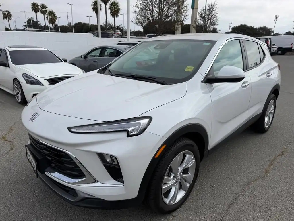 2024 Buick Encore GX Preferred's photo