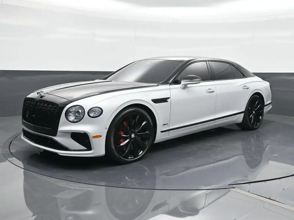2026 Bentley Flying Spur Azure's photo