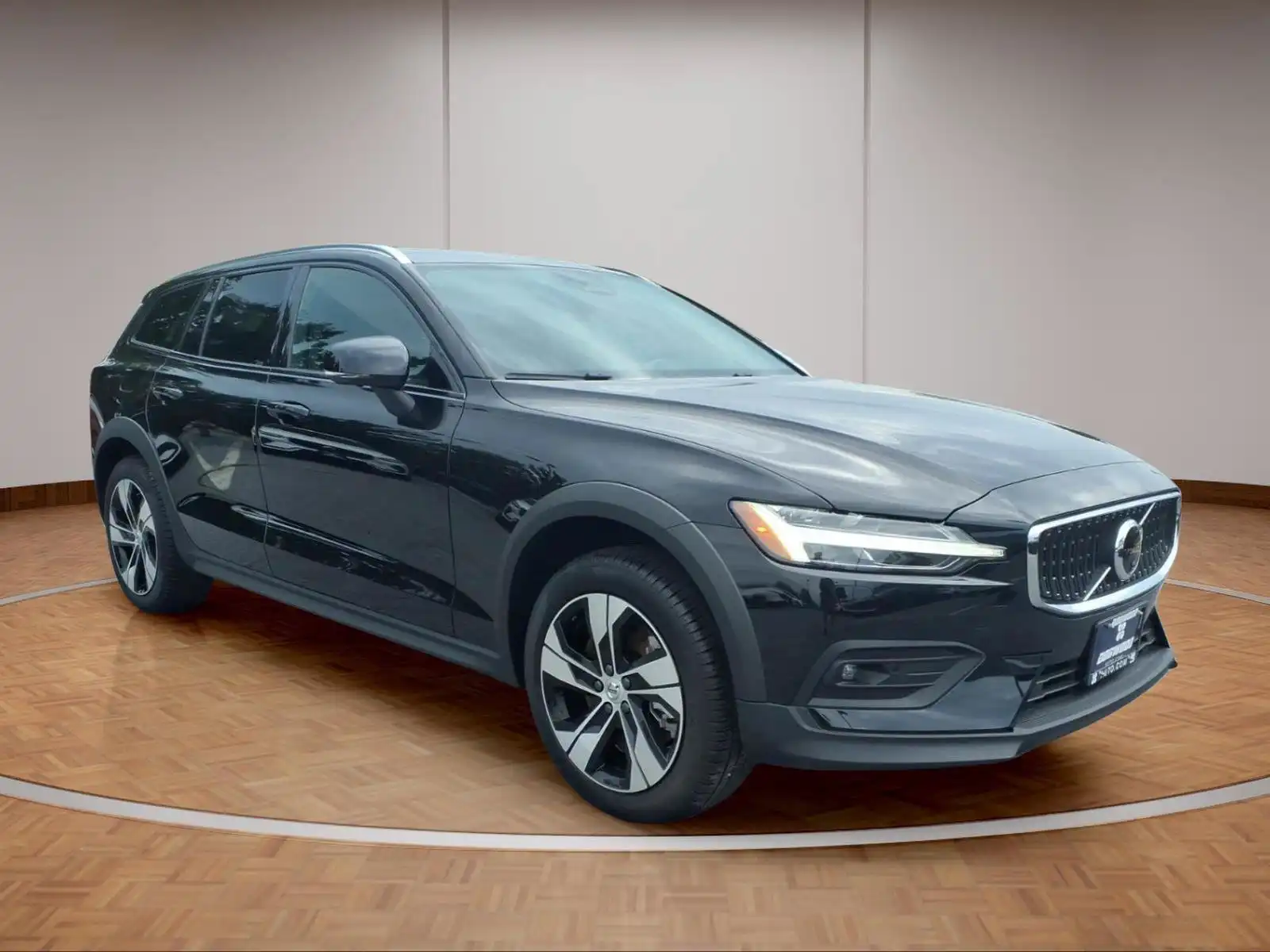2026 Volvo V60 Cross Country B5 Plus AWD's photo