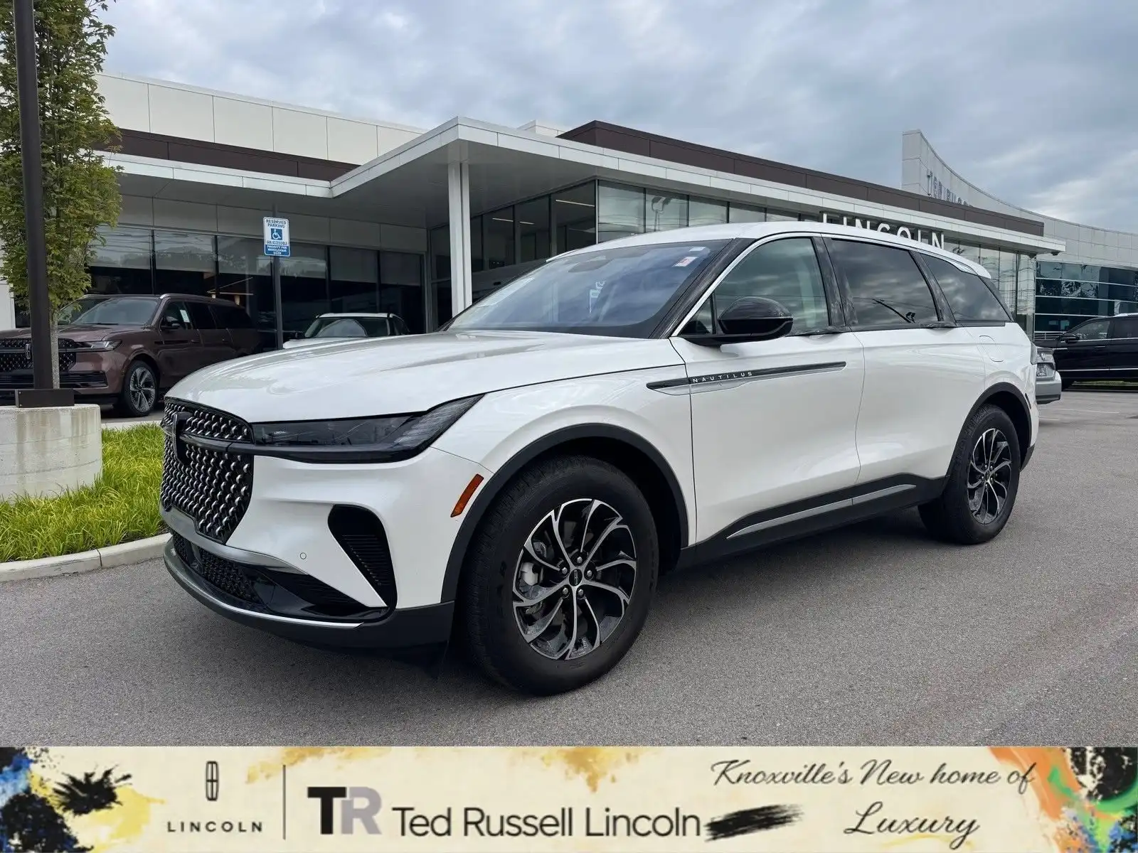 2026 Lincoln Nautilus Premiere AWD's photo