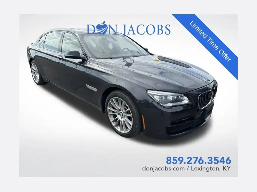 2013 BMW 7 Series 750Li xDrive's photo