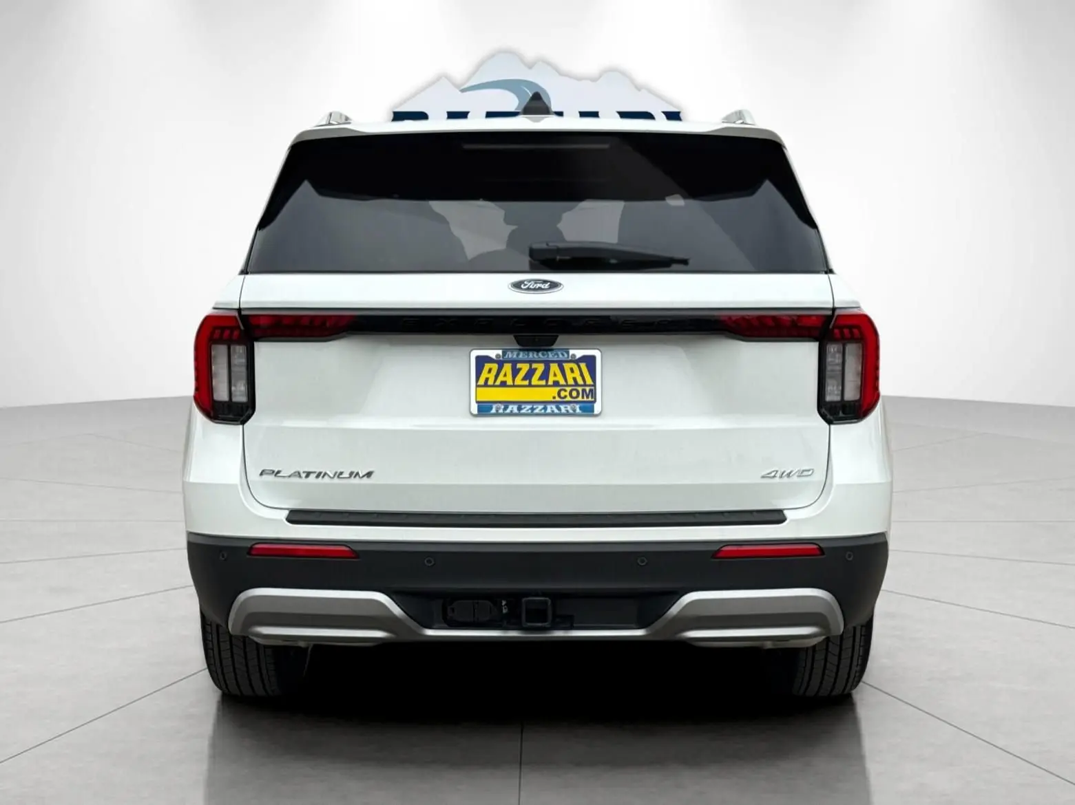 2026 Ford Explorer Platinum 4WD photo 4