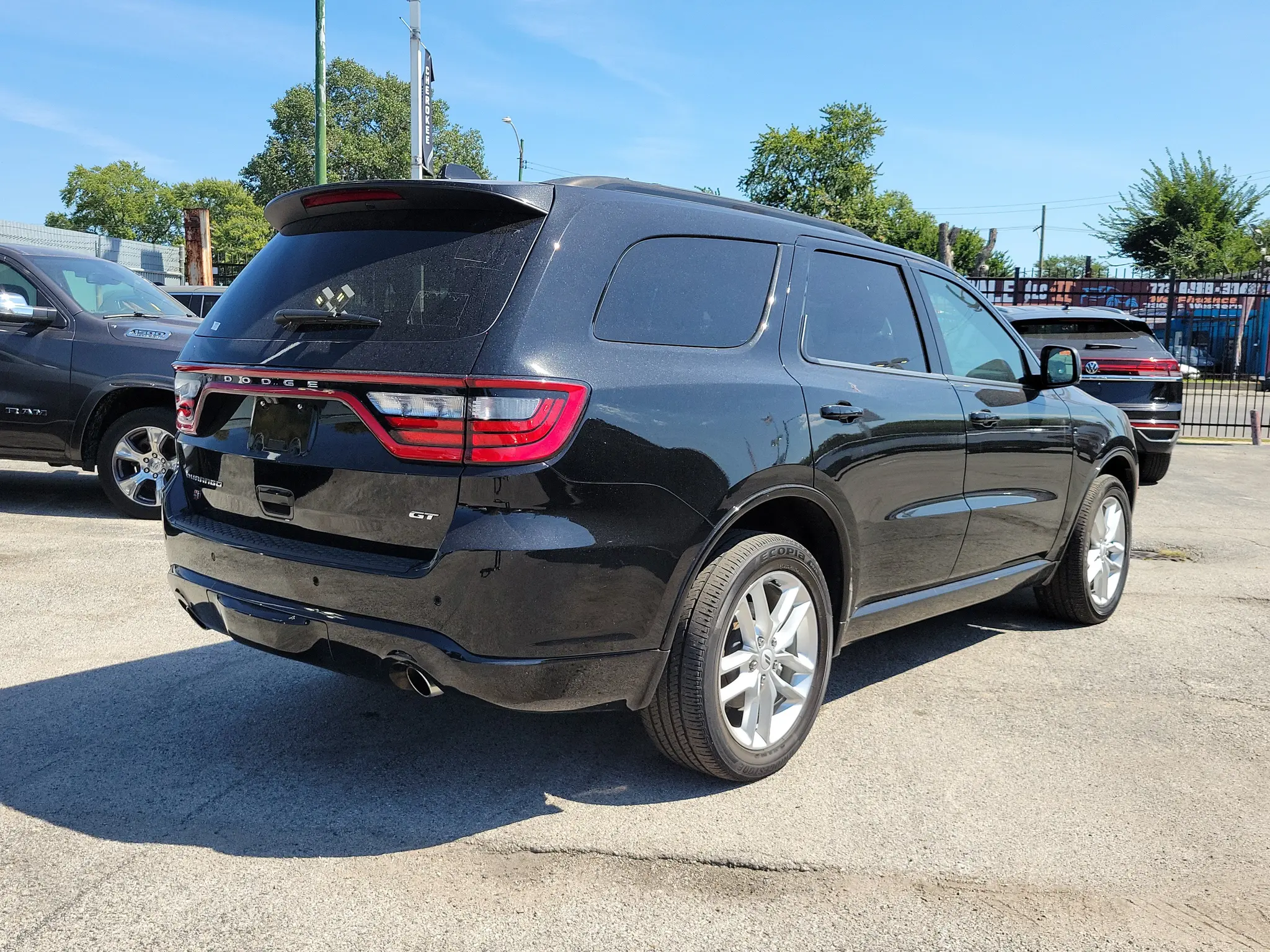 2025 Dodge Durango GT AWD Plus photo 4