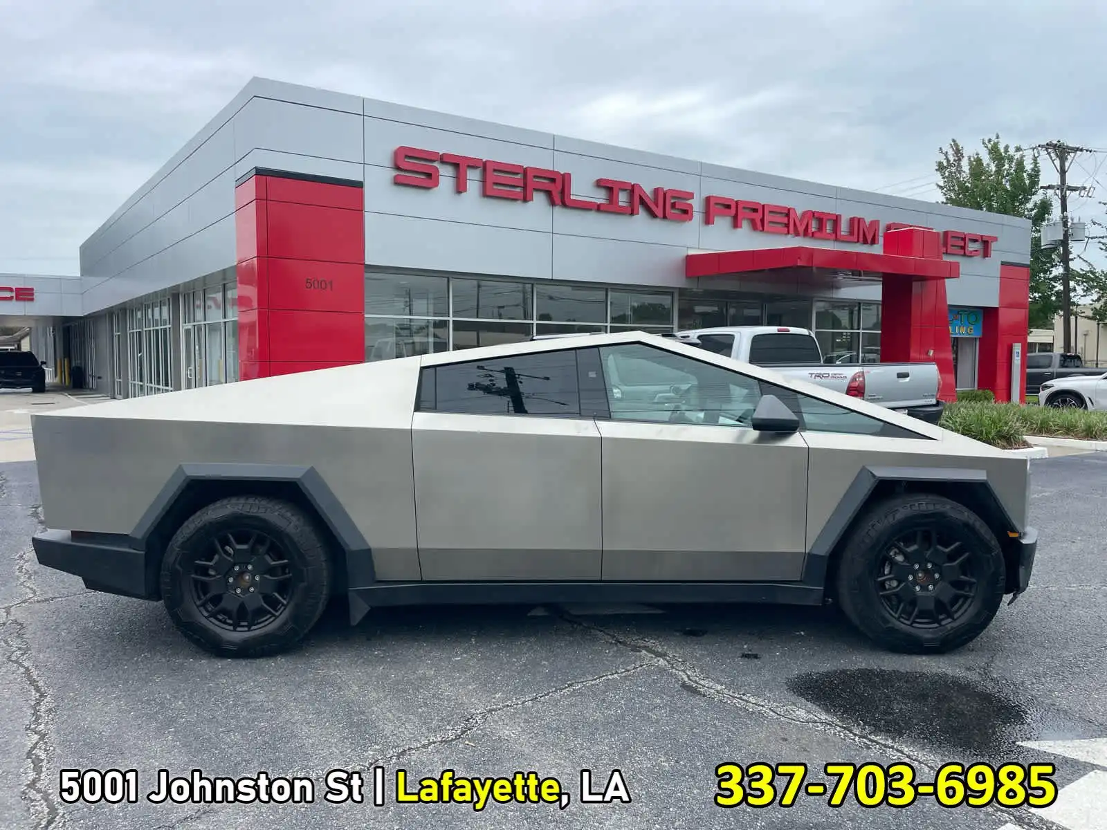 2024 Tesla Cybertruck All-Wheel Drive's photo