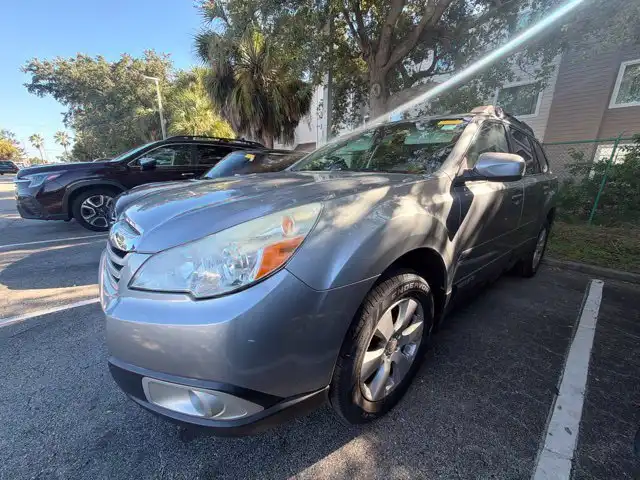 2011 Subaru Outback 2.5i Premium CVT PZEV's photo