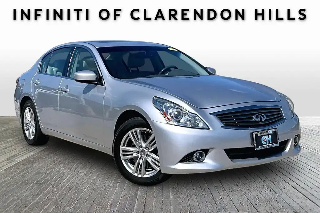 2011 INFINITI G AWD 37x's photo