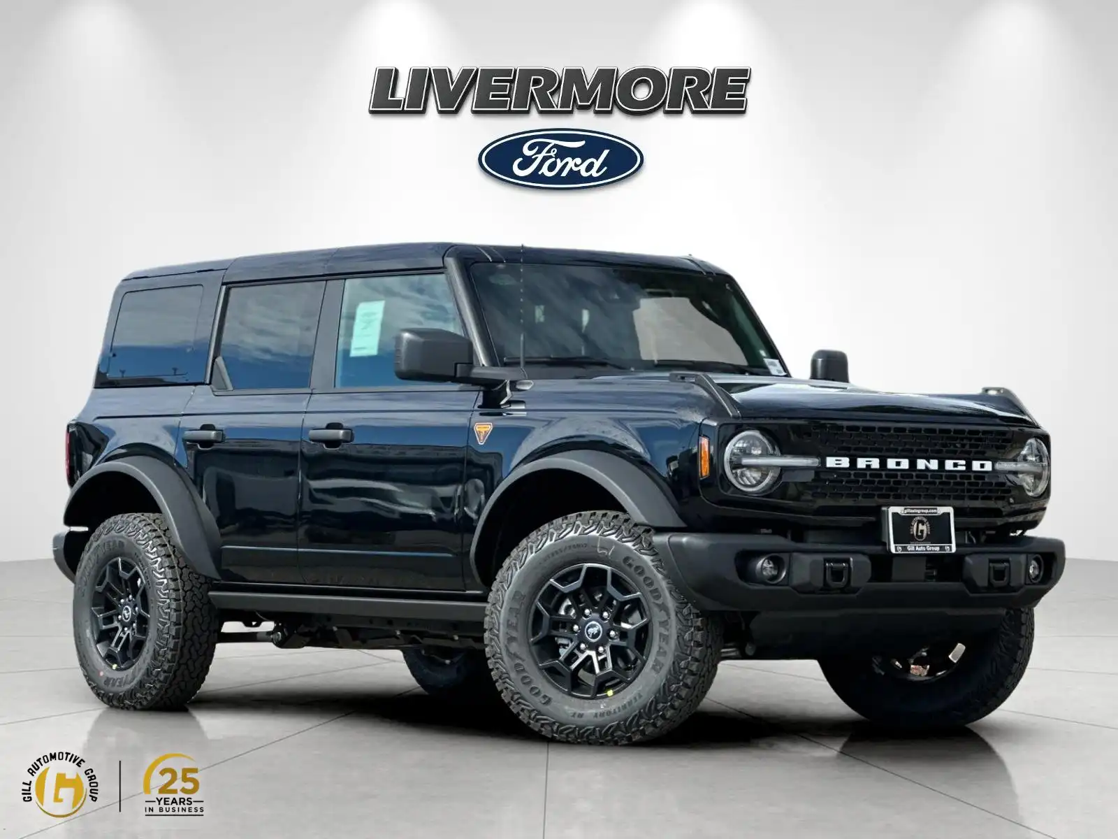 2026 Ford Bronco Badlands 4WD's photo