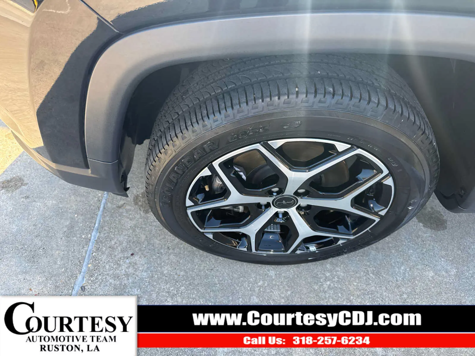 2025 Jeep Compass Limited 4WD photo 4