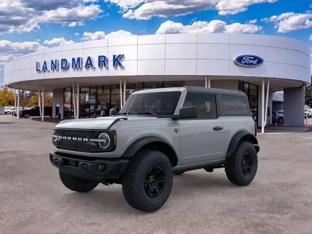 2026 Ford Bronco Badlands 4WD's photo