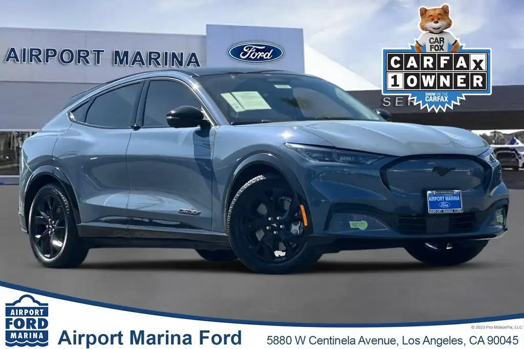 2023 Ford Mustang-Mach-e Premium's photo