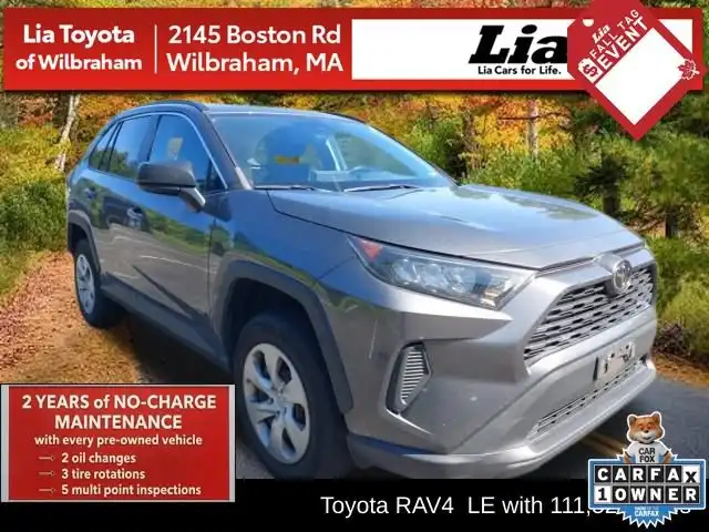 2021 Toyota RAV4 LE AWD's photo