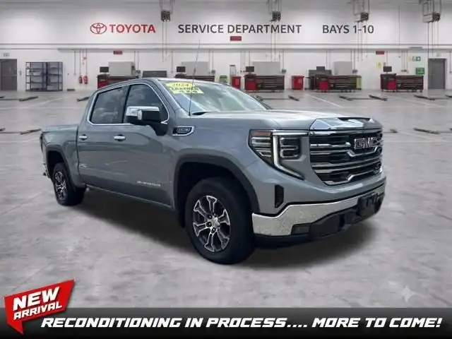 2024 GMC Sierra 4WD Crew Cab Short Box SLT's photo