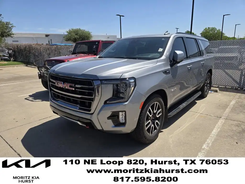 2023 GMC Yukon 4WD AT4's photo