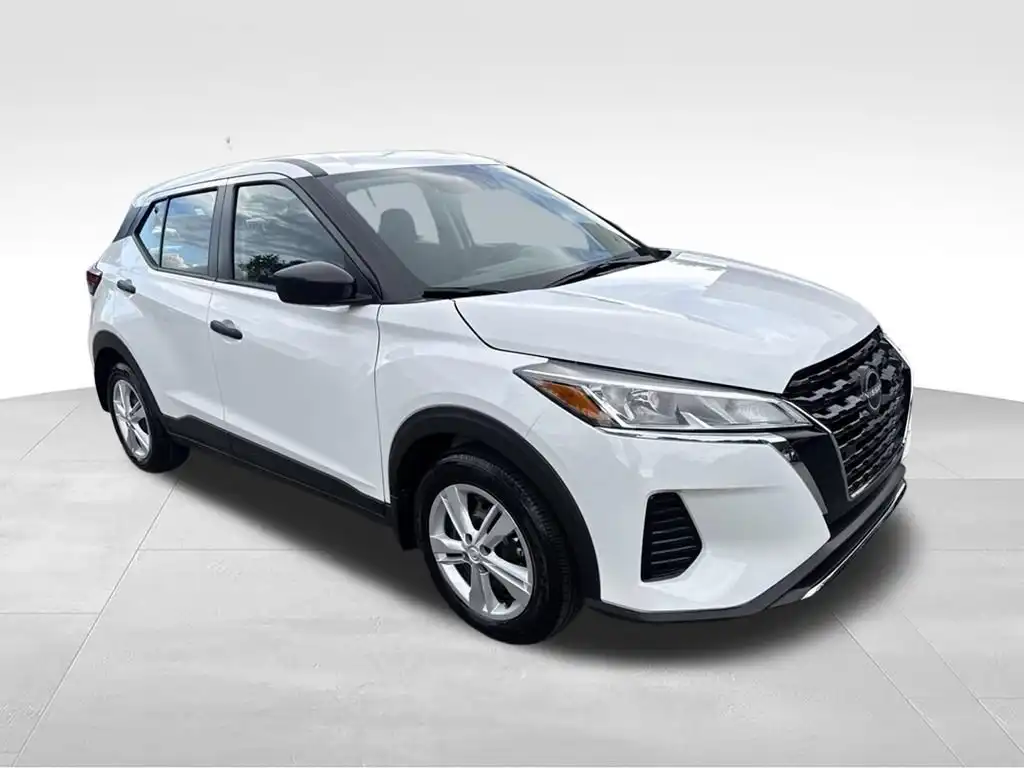 2025 Nissan Kicks Play 1.6 FWD's photo