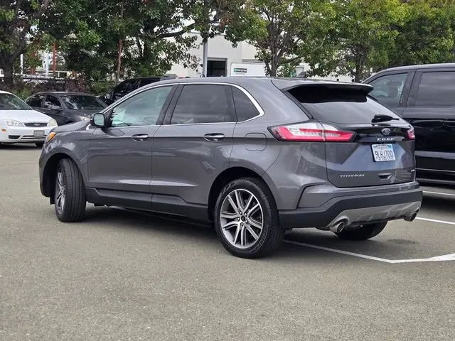 2024 Ford Edge Titanium AWD photo 4