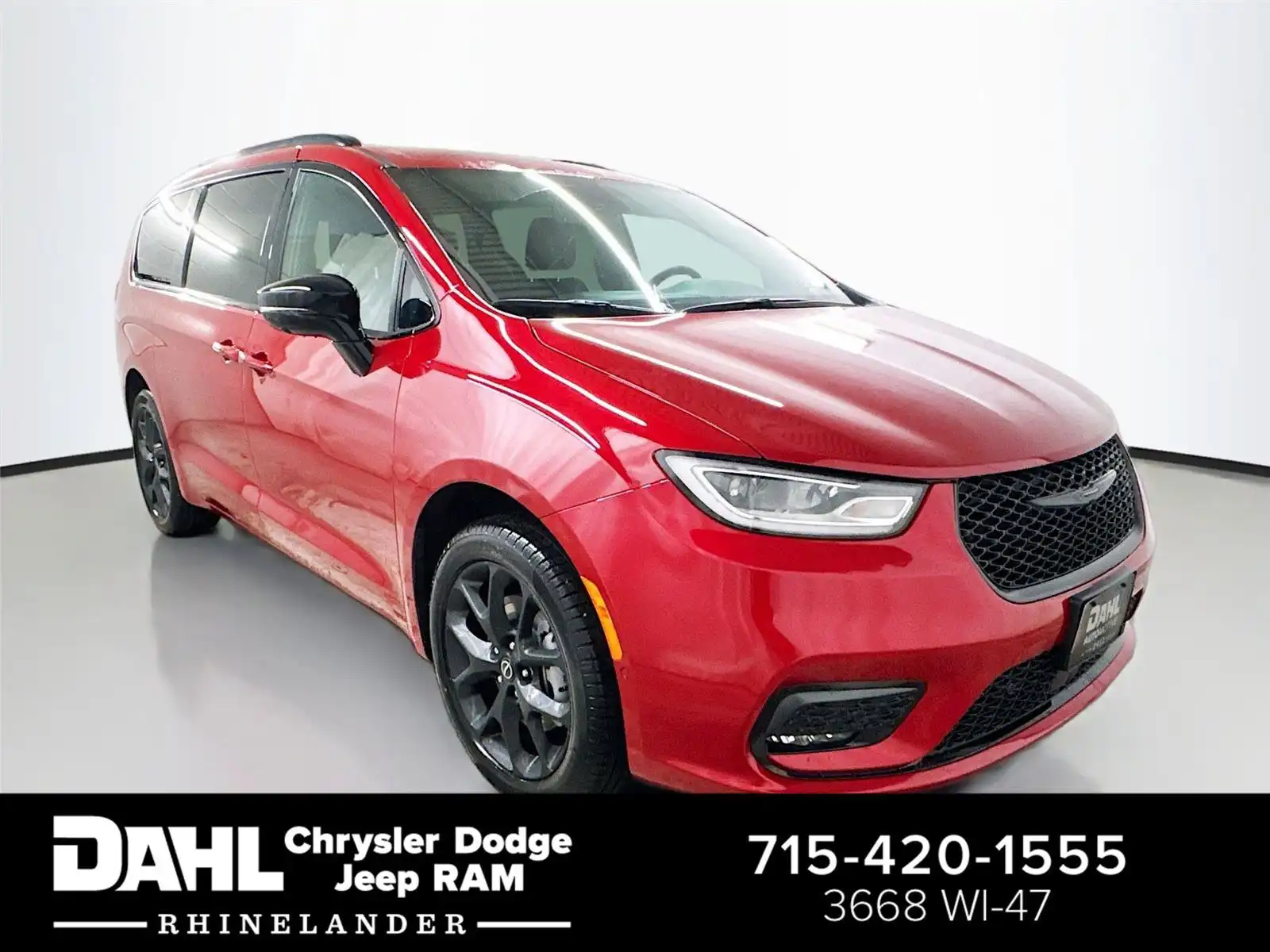 2026 Chrysler Pacifica Select AWD's photo