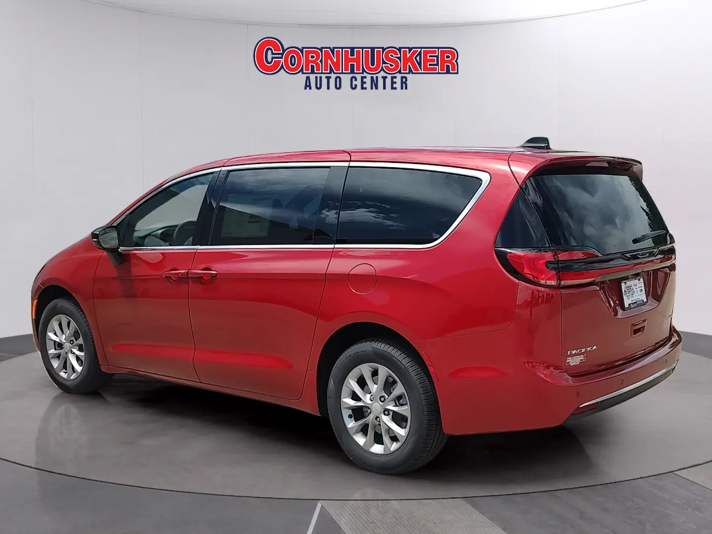 2027 Chrysler Pacifica Select AWD photo 5