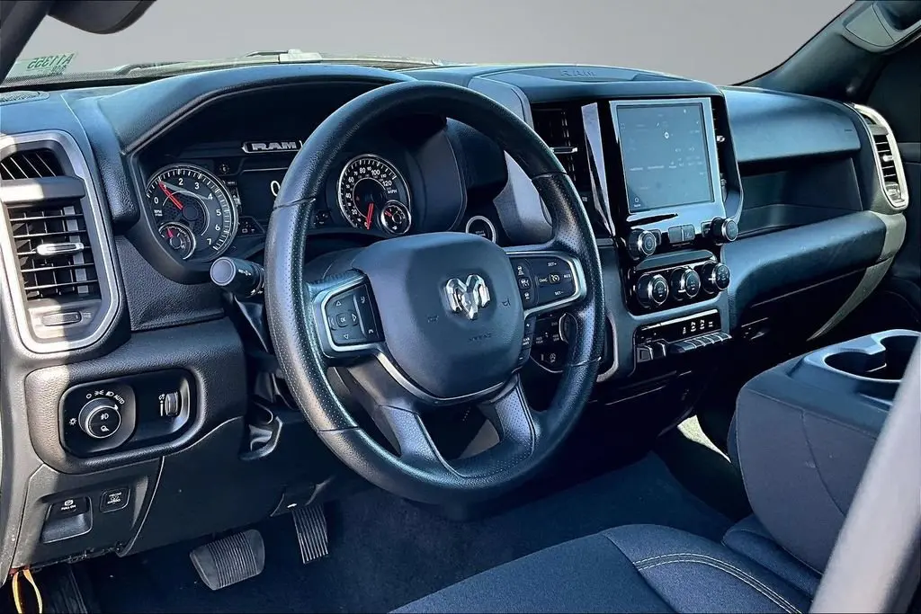 2025 RAM 1500 Warlock 4x4 Crew Cab 5'7 photo 4