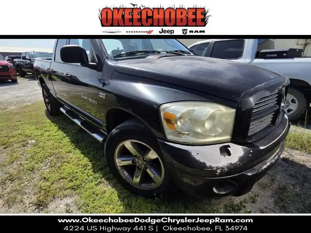 2015 RAM 1500 Express Quad Cab photo 1