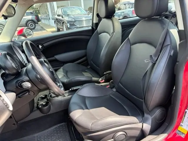2012 MINI Cooper Base photo 5