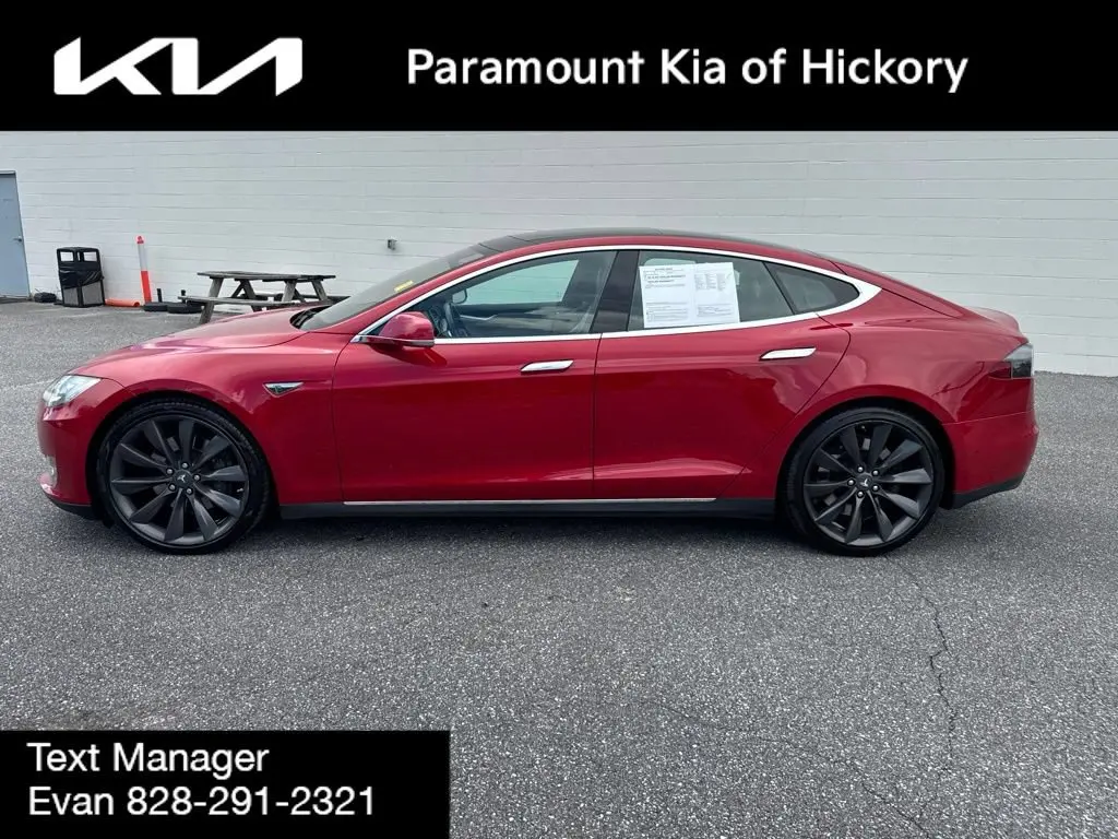 2016 Tesla Model S undefined photo 4