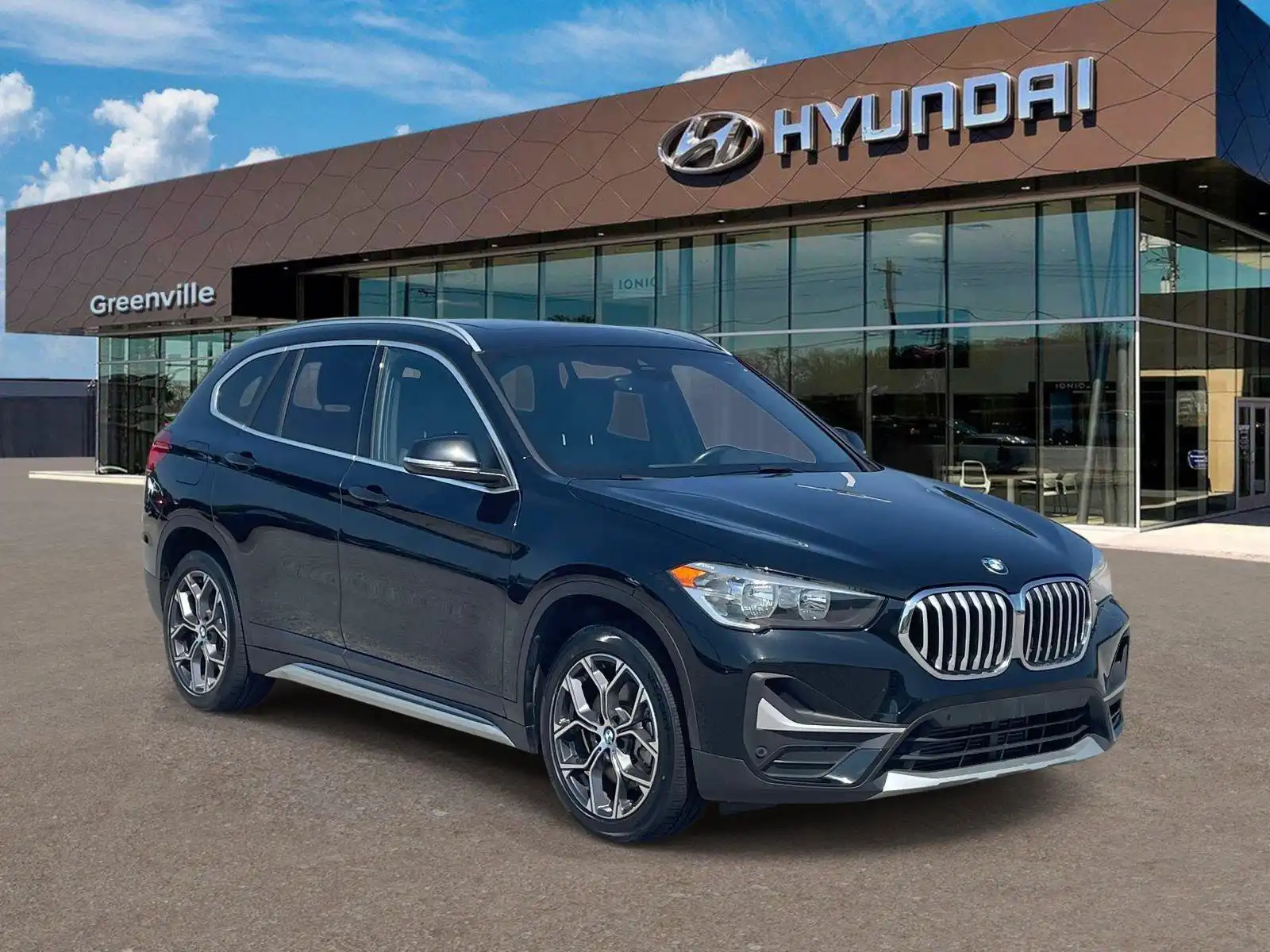 2021 BMW X1 sDrive28i's photo