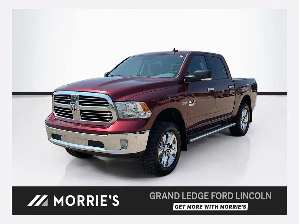 2017 RAM 1500 Big Horn 4x4 Crew Cab 5'7's photo