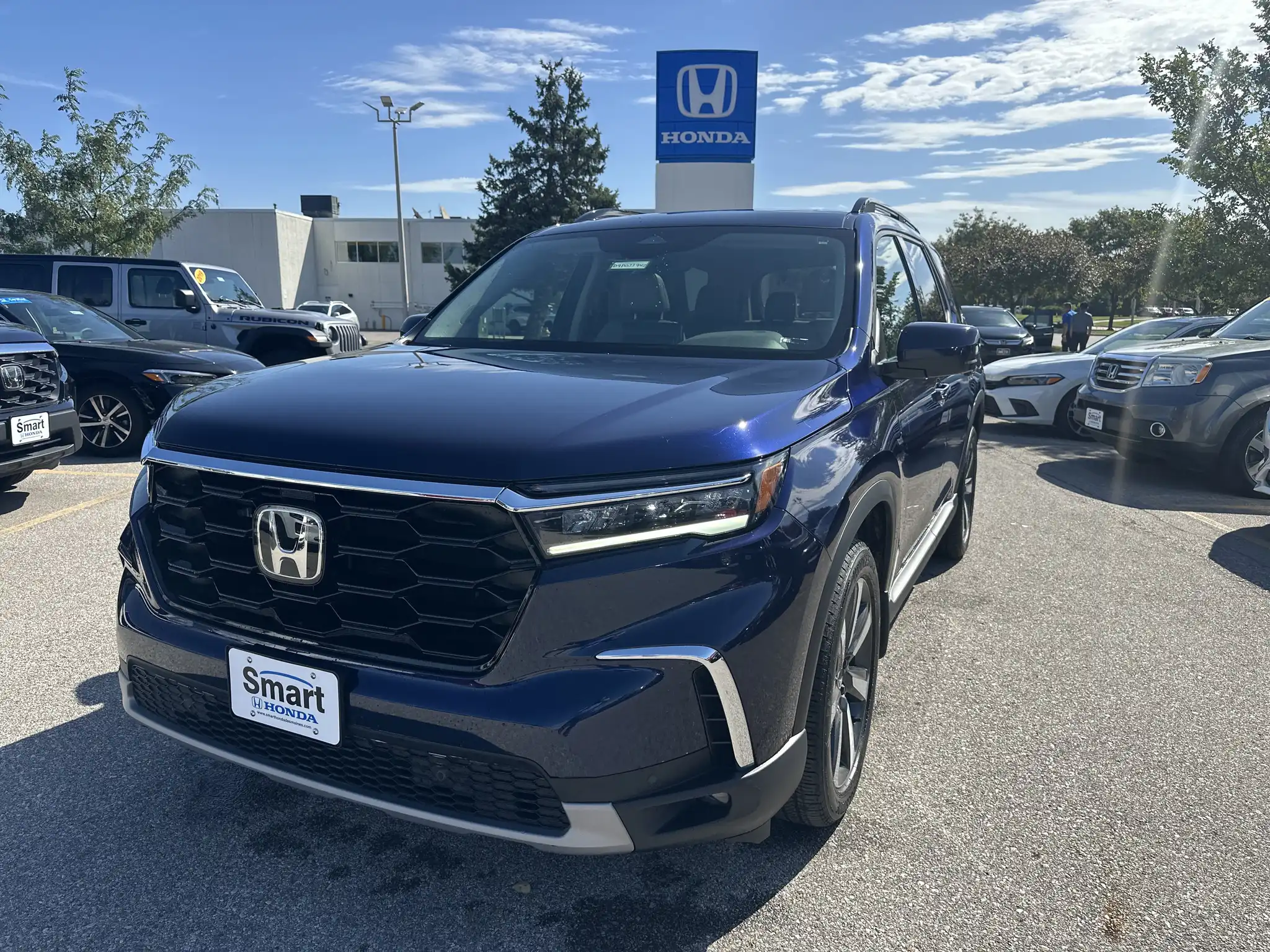 2024 Honda Pilot Touring AWD's photo