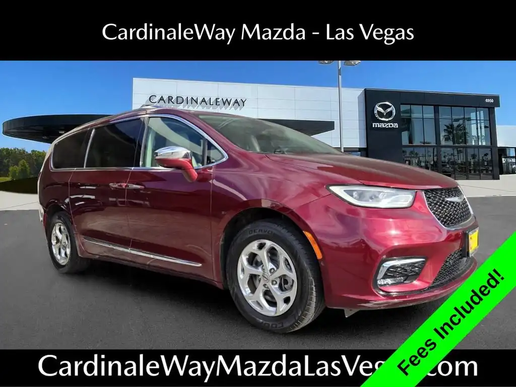 2021 Chrysler Pacifica Limited's photo