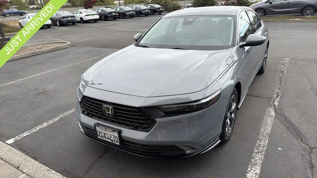 2025 Honda Accord Hybrid EX-L's photo