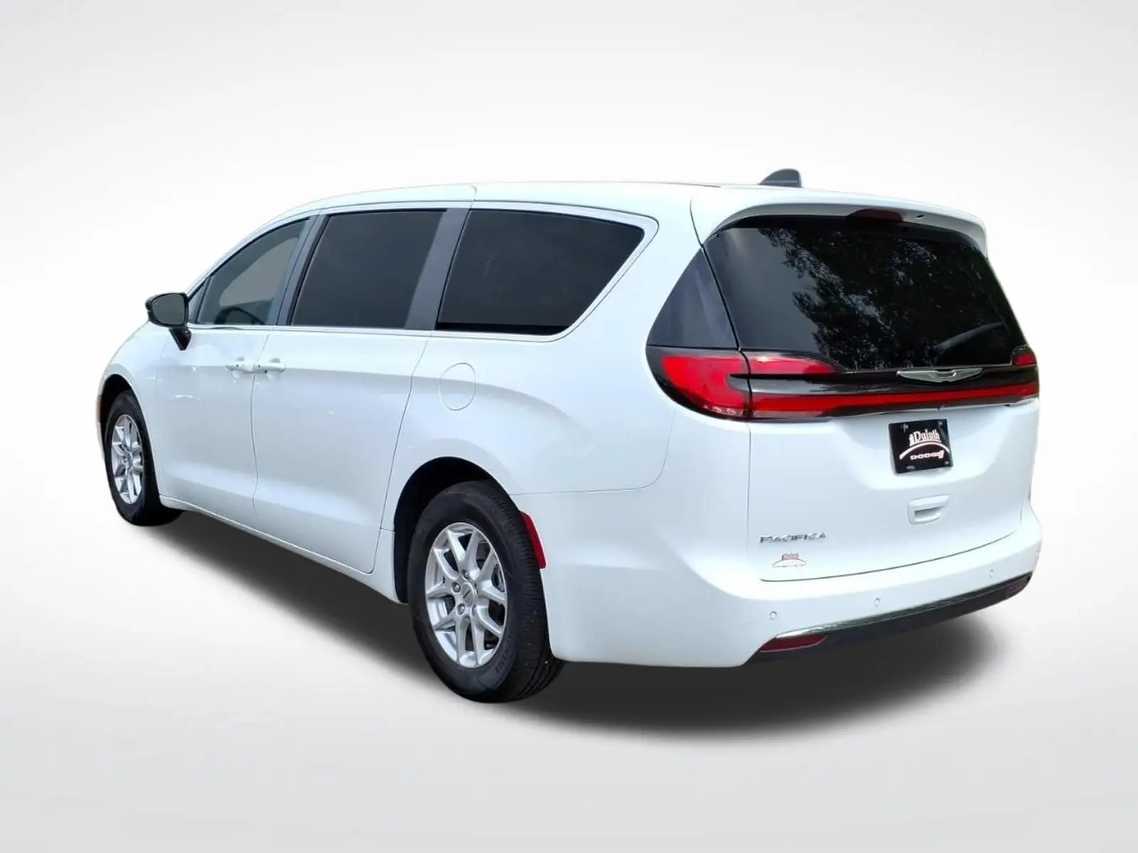 2024 Chrysler Pacifica Touring L photo 3
