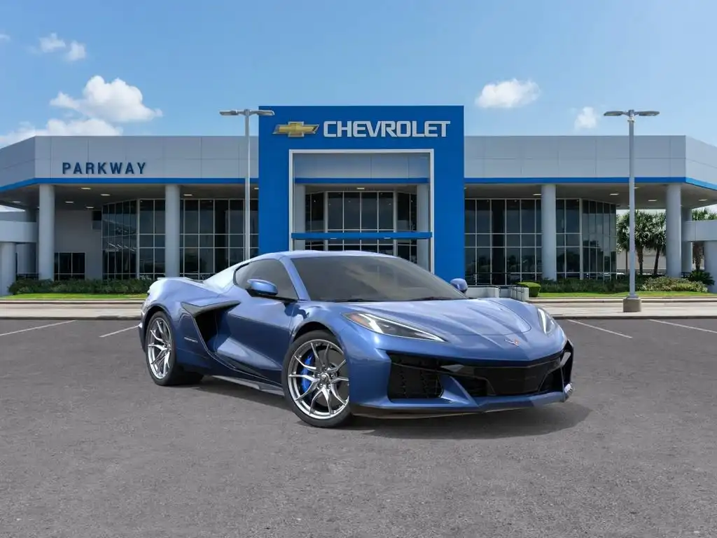 2027 Chevrolet Corvette Grand Sport Coupe 2LT's photo