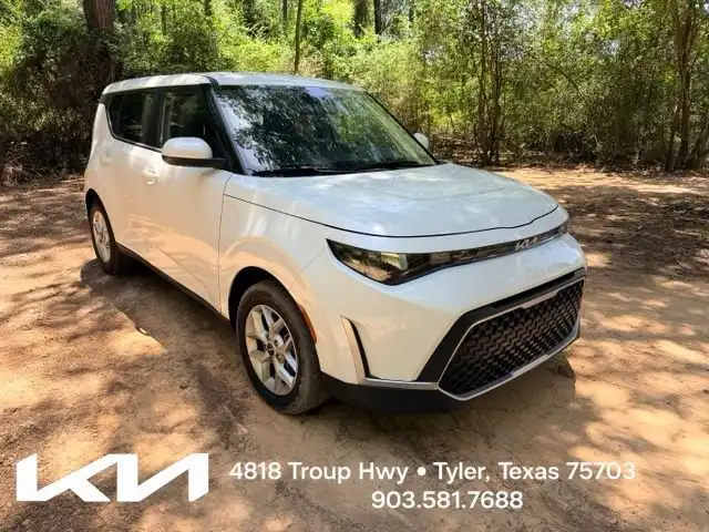 2025 Kia Soul 2.0L LX IVT's photo