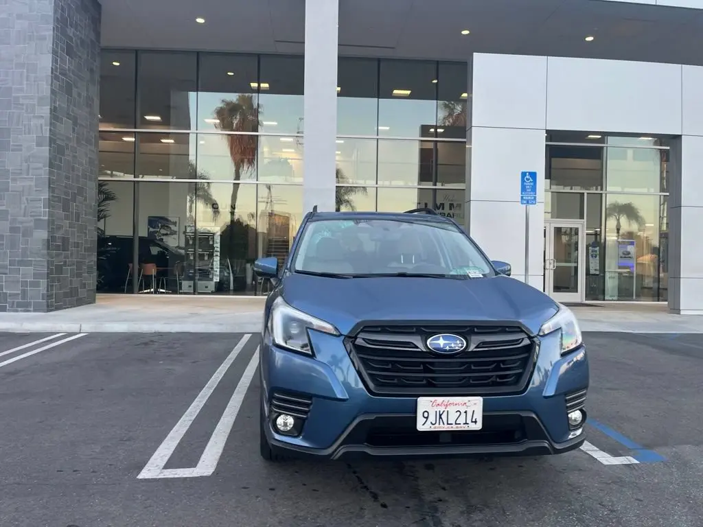 2023 Subaru Forester Limited photo 5