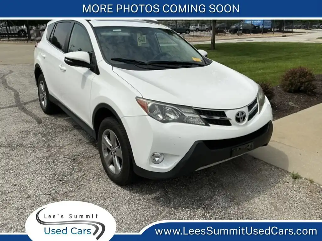 2015 Toyota RAV4 XLE's photo