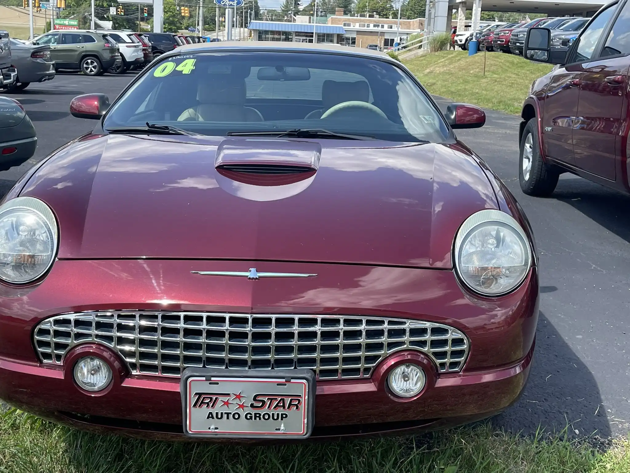 2004 Ford Thunderbird Deluxe's photo