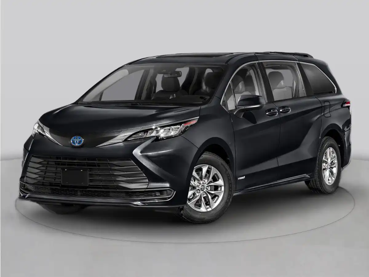 2025 Toyota Sienna LE 8-Passenger Hybrid FWD's photo