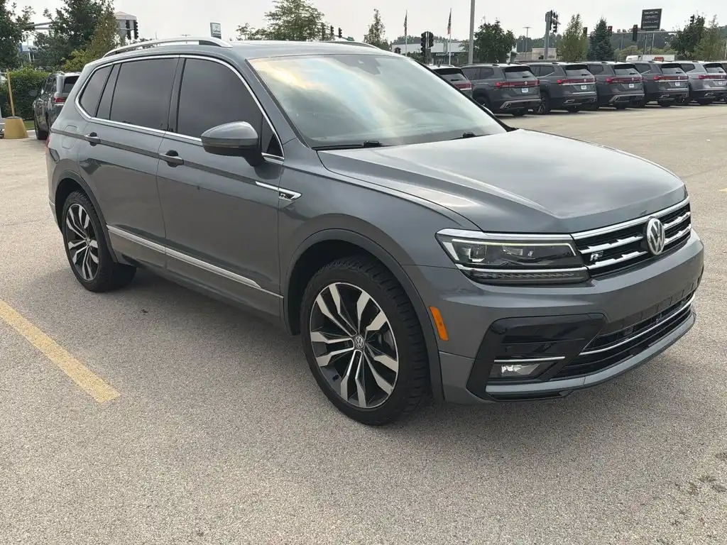 2020 Volkswagen Tiguan 2.0T SEL Premium R-Line 4Motion's photo