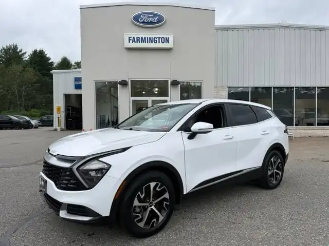 2023 Kia Sportage EX Auto's photo