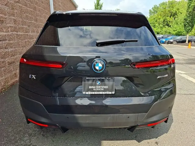 2024 BMW iX xDrive50 photo 5