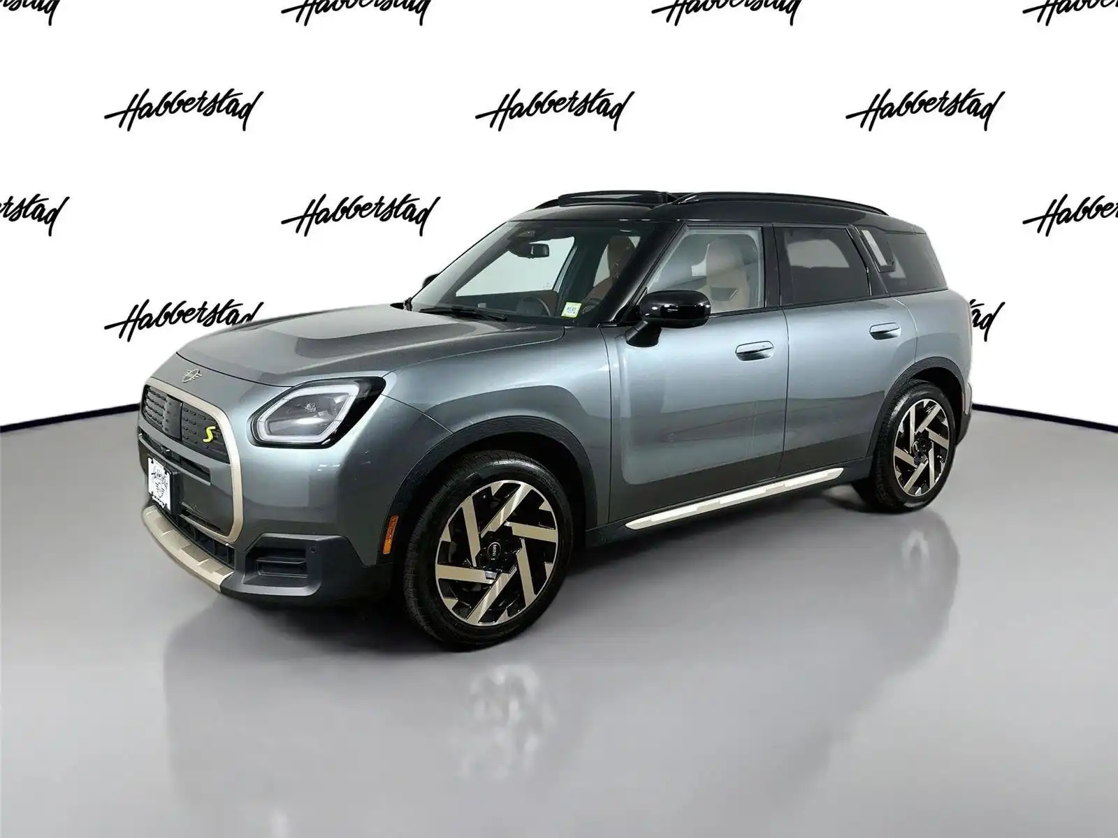 2025 MINI Countryman SE ALL4's photo