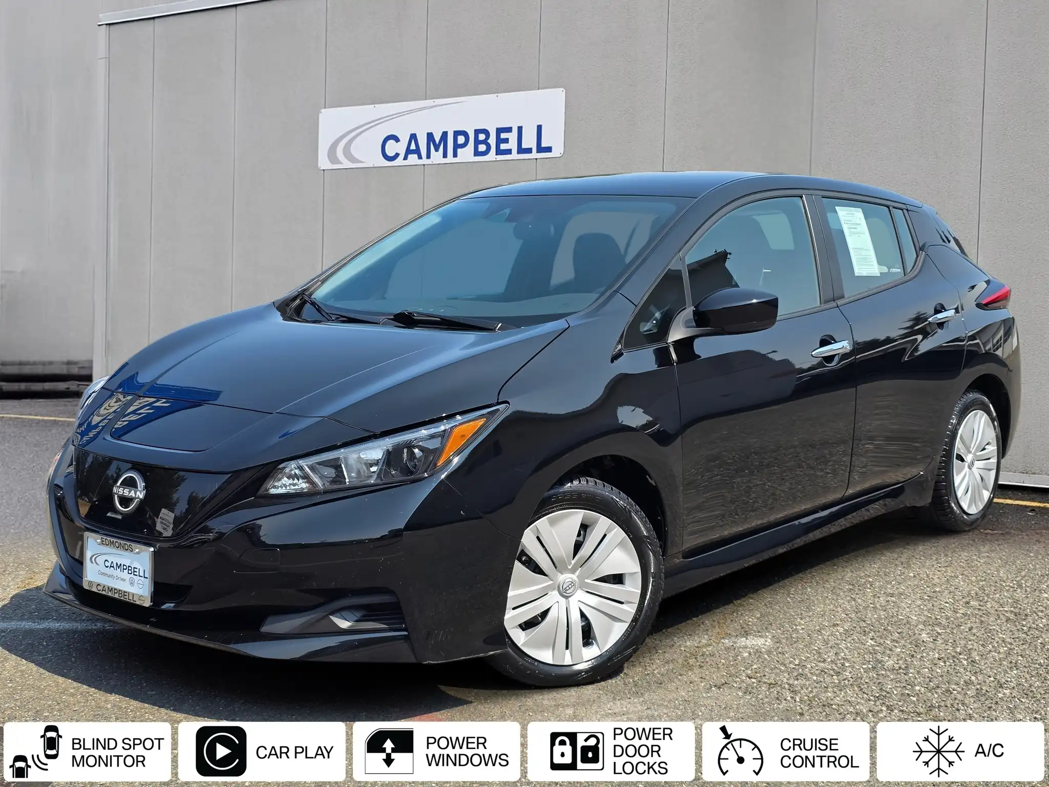 2025 Nissan Leaf S's photo