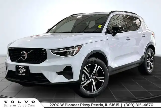 2026 Volvo XC40 B5 Core Dark AWD's photo